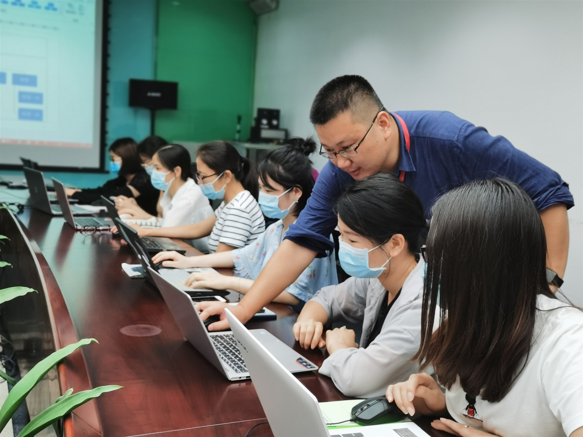 走进思维导图 激发思维潜能_副本.jpg